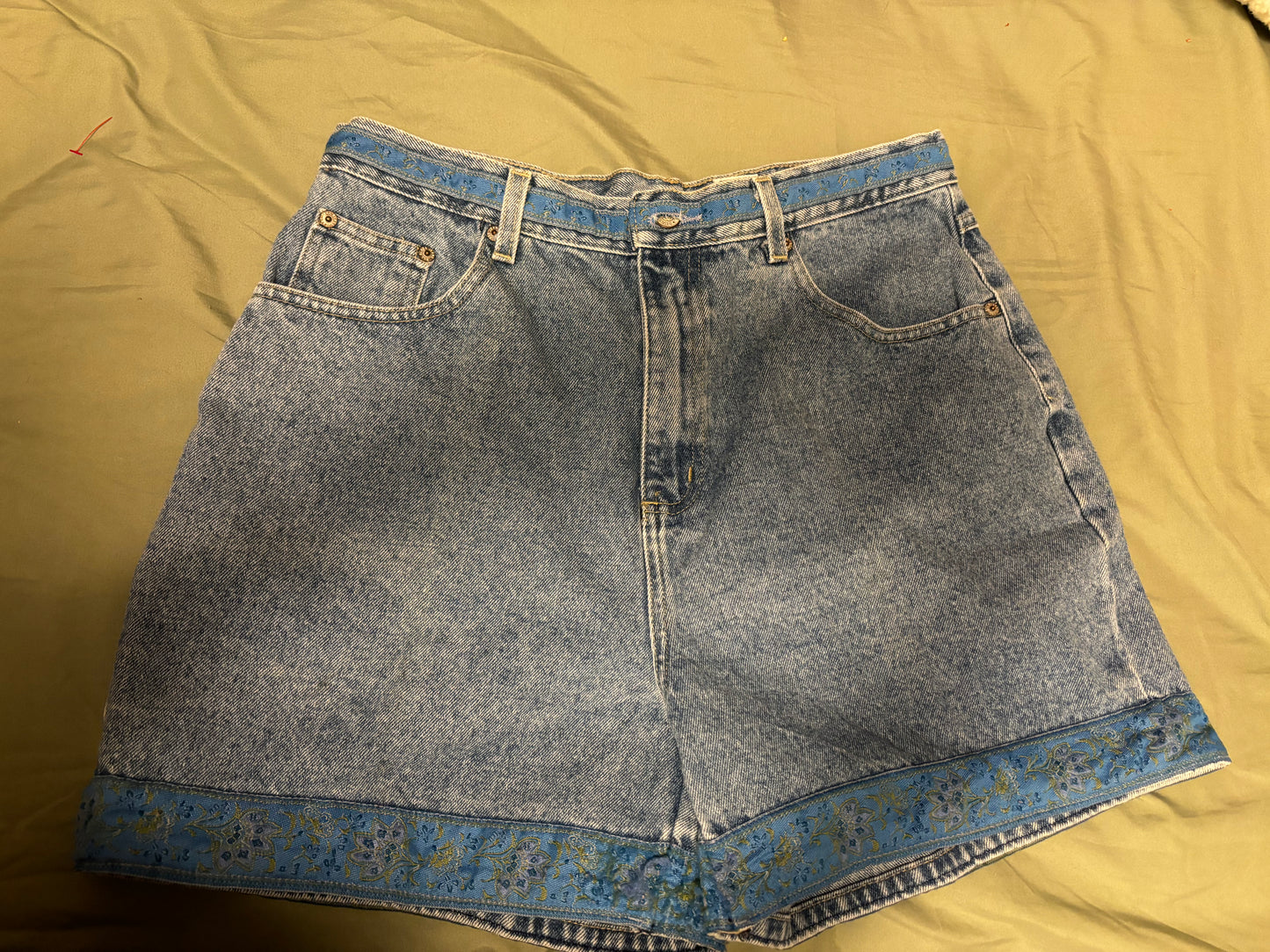 Vintage Floral Trim Shorts (12)