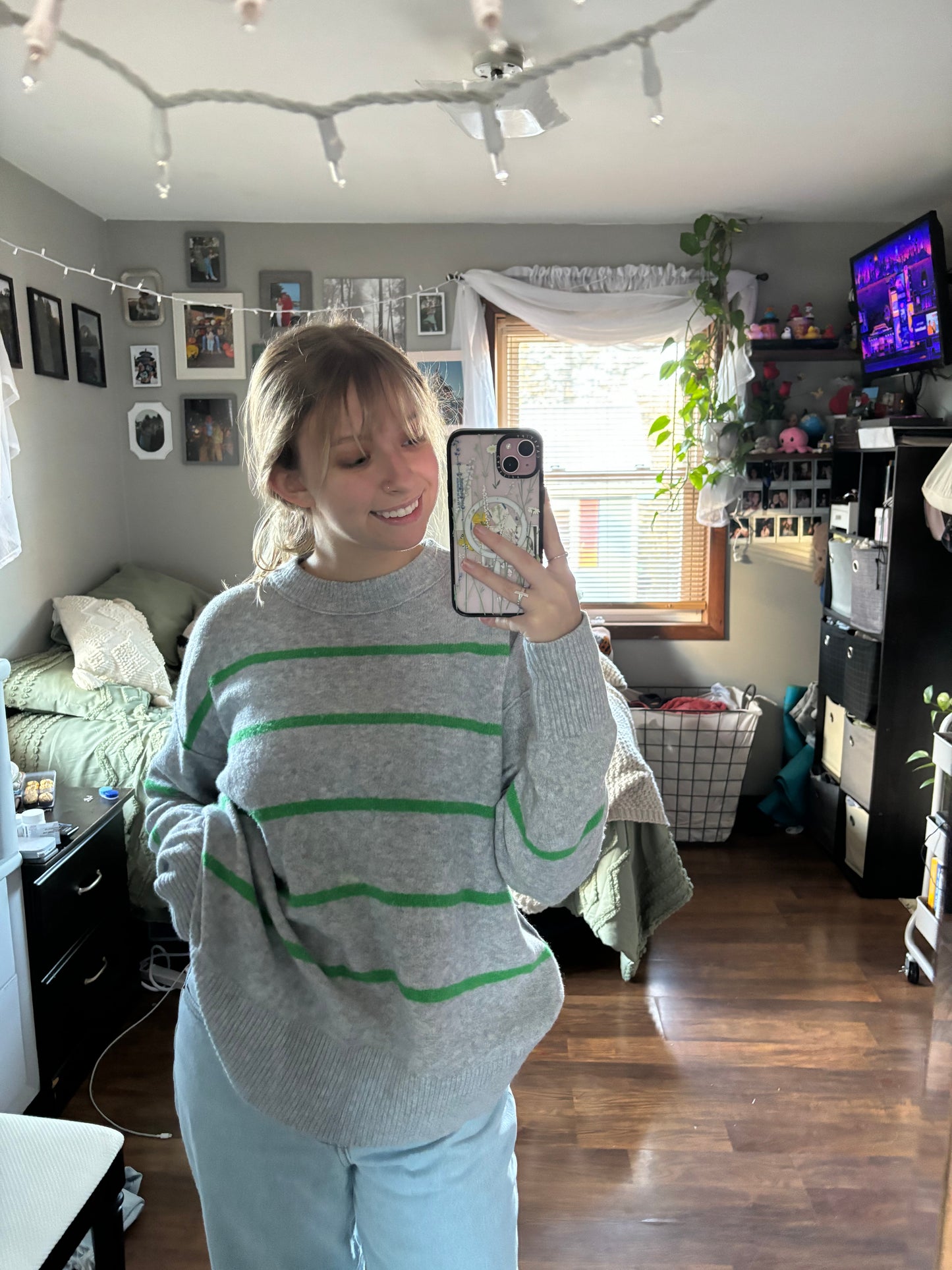 Aerie Oversized Green Stripe Sweater (XS)