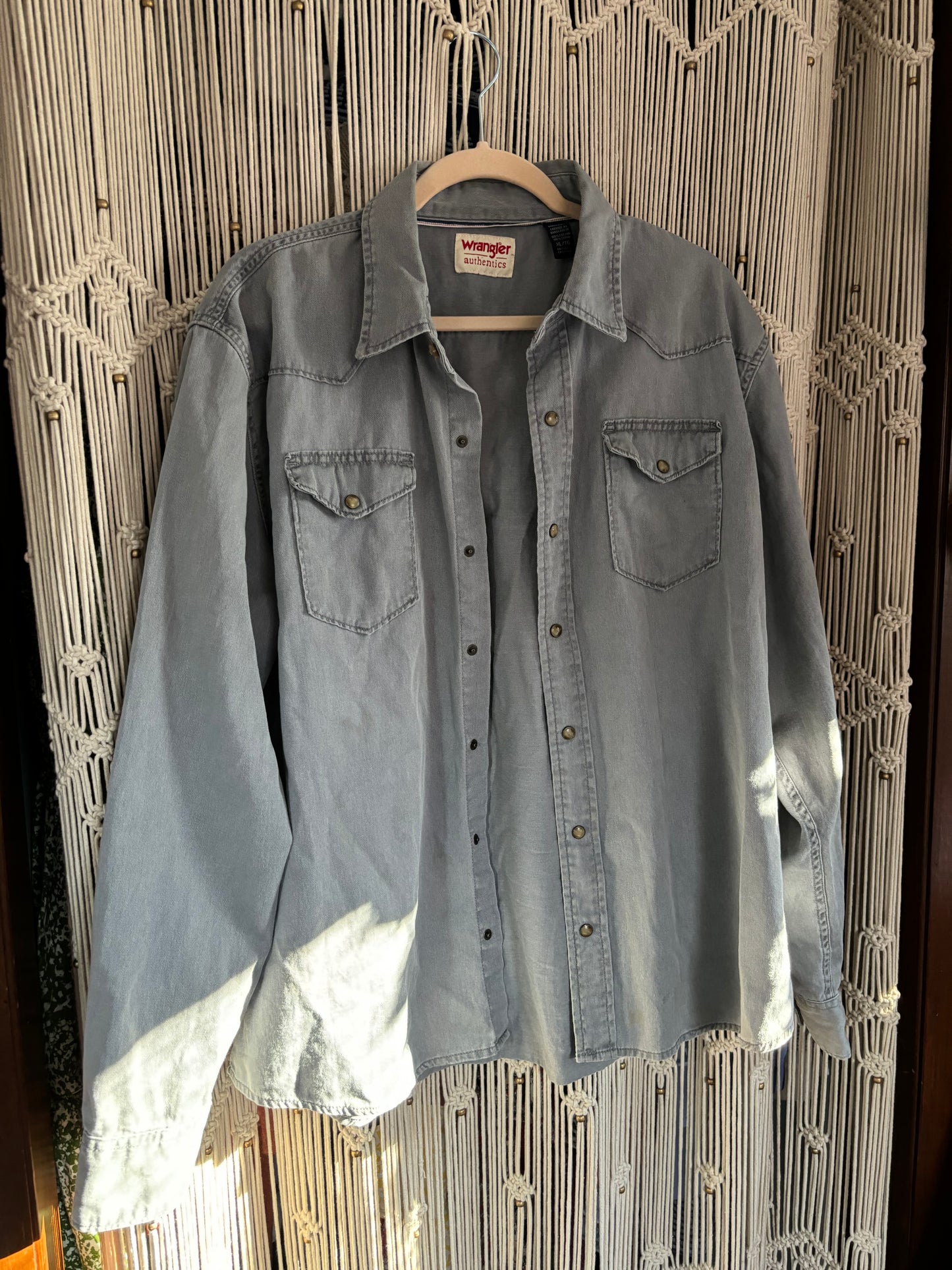 Grey Wrangler Pearl Snap Button Down (XL)