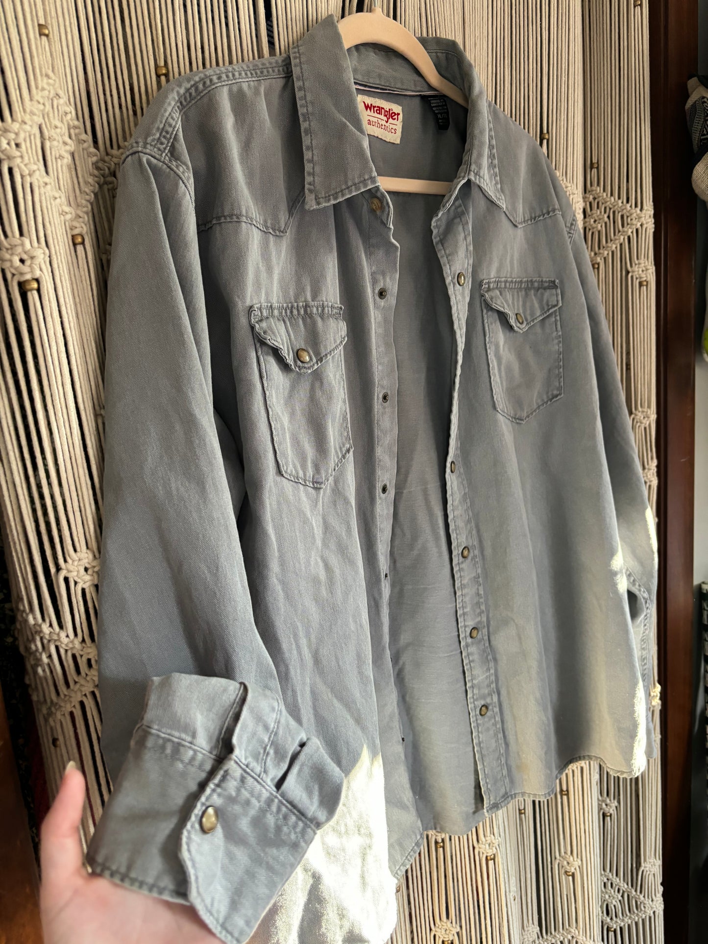 Grey Wrangler Pearl Snap Button Down (XL)