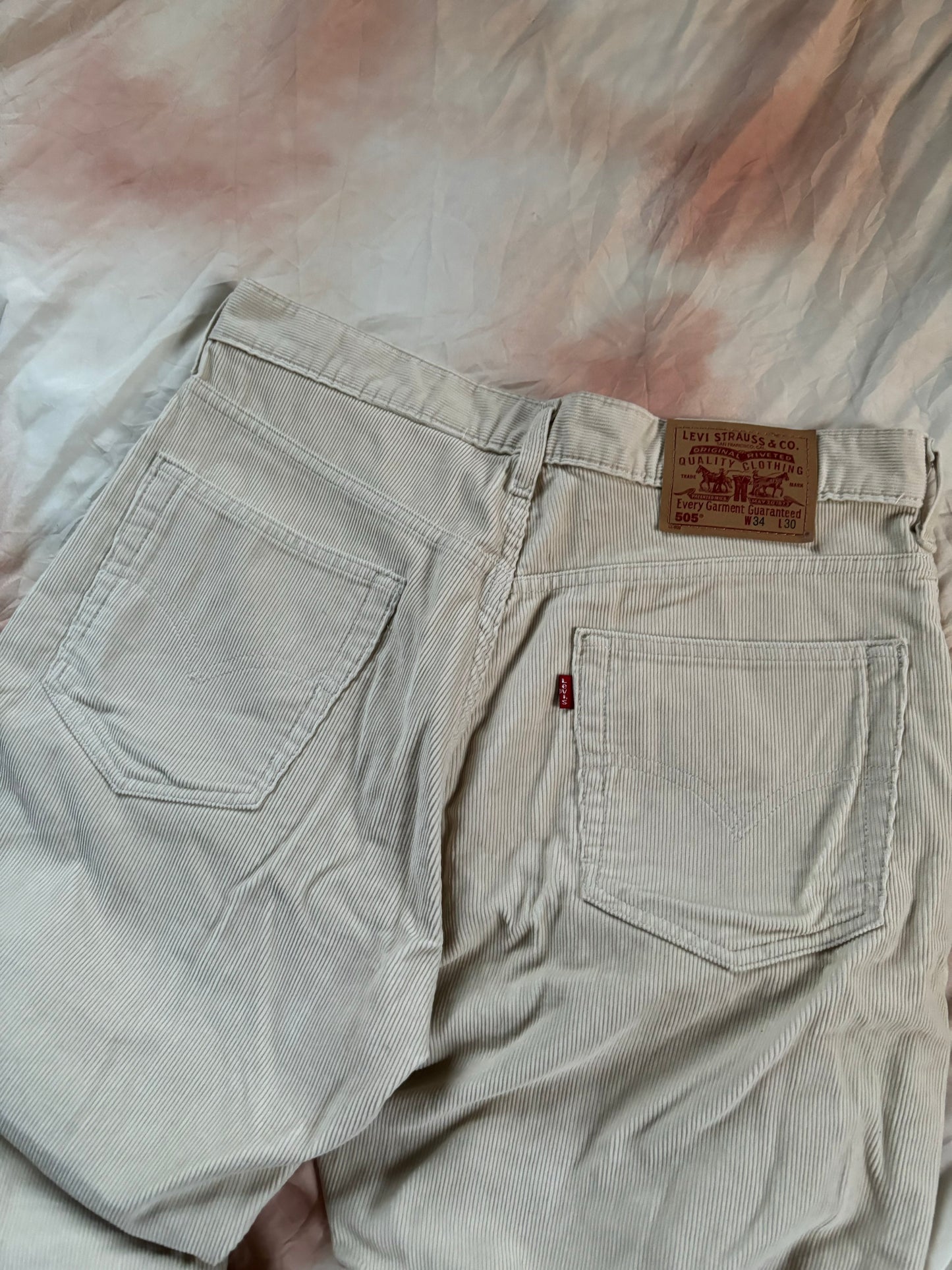 Levi’s Corduroy Cream Pants (34)