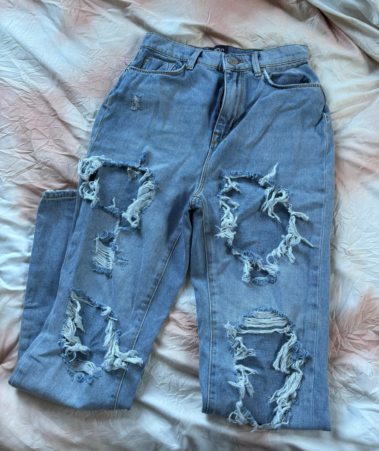 Urban Outfitters Mom Jeans (25)