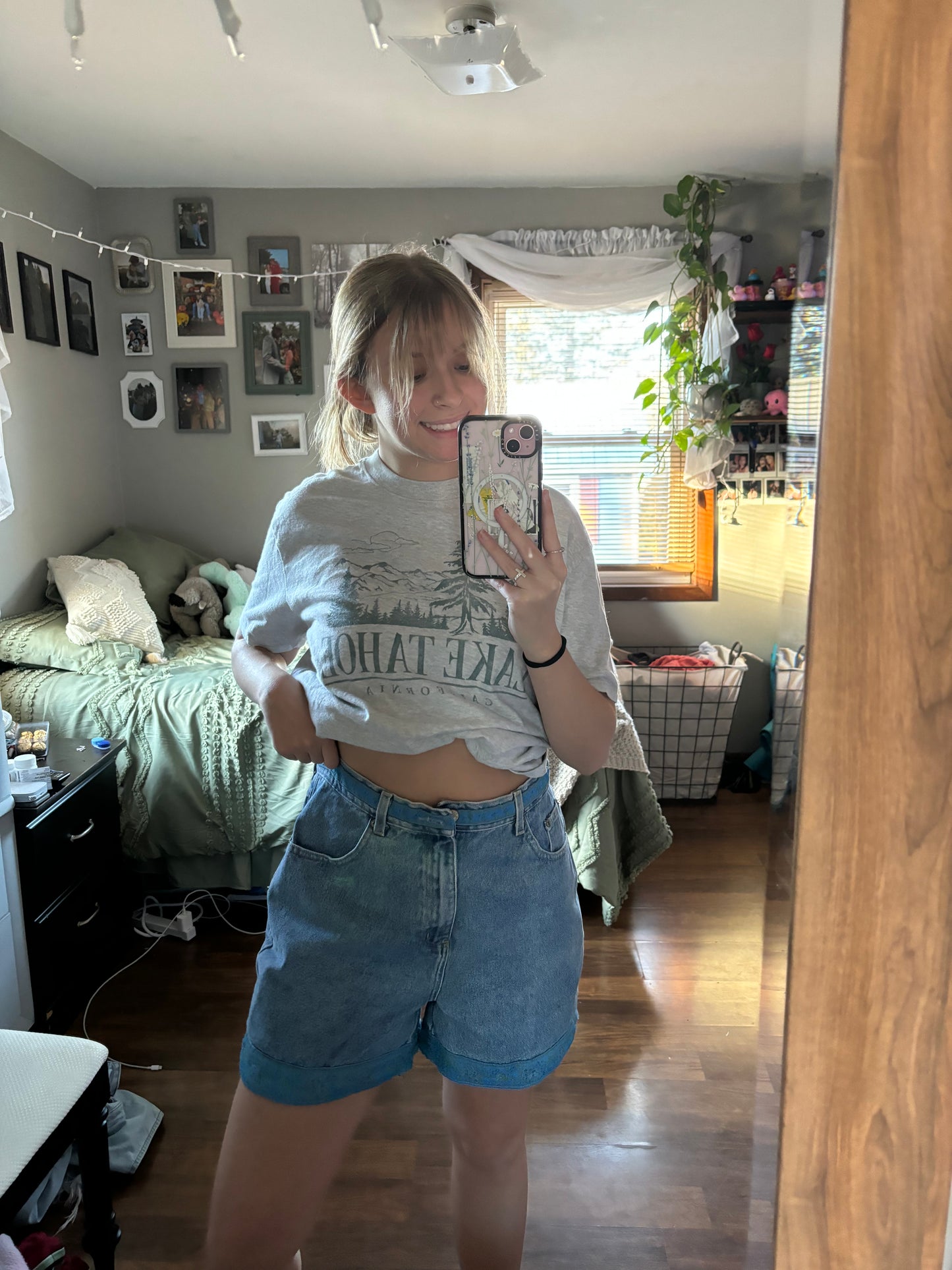 Vintage Floral Trim Shorts (12)