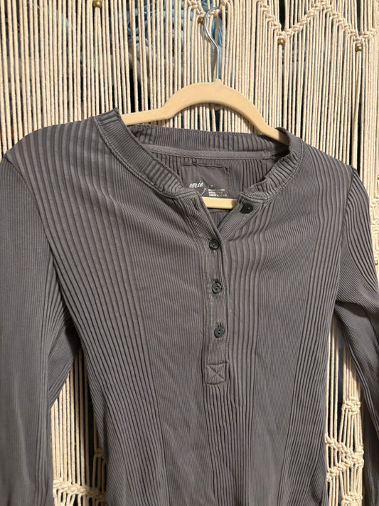 Aerie Grey Long Sleeve (S)